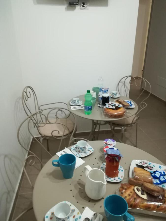 לינה וארוחת בוקר Vietri Il Covo Delle Civette מראה חיצוני תמונה